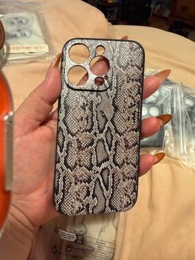 Snake-Print Reptile Phone Case - Neutral Brown